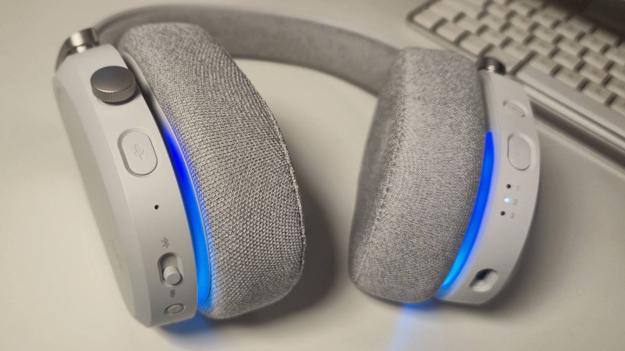 Fractal Design Scape: RGB-гарнитура для геймеров, где качество важнее внешнего вида